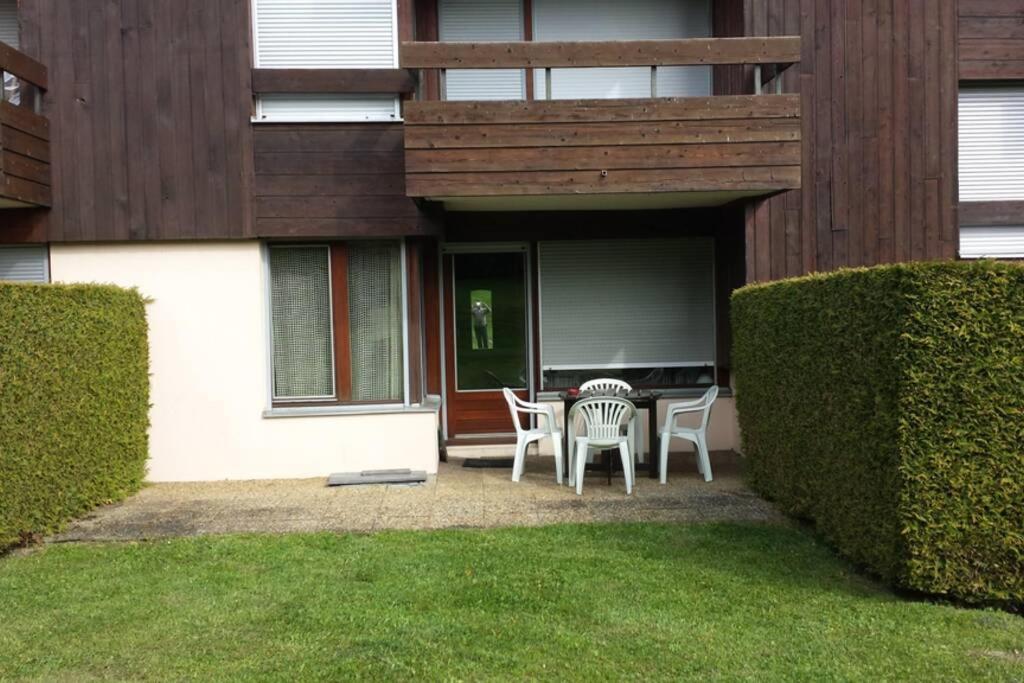 Appart en rez de jardin clos face au Mont BLANC Apartment Combloux Exterior foto